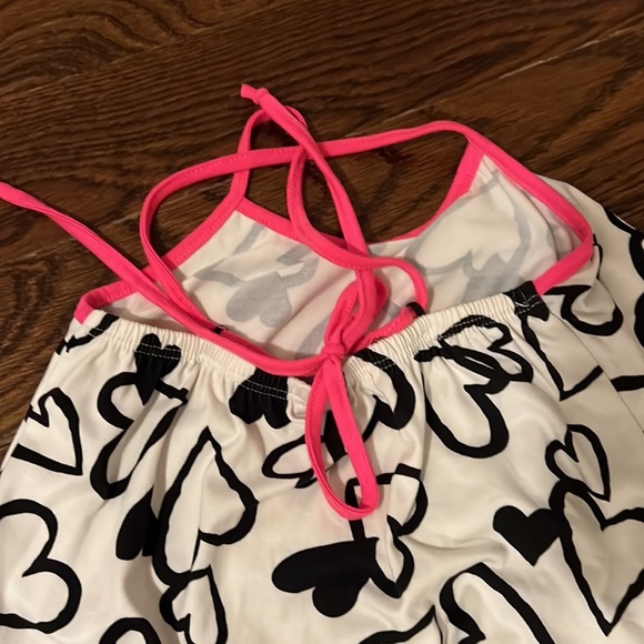 Pixie lane girls white romper sz 4/5 hearts + pink piping excellent condition - Picture 5 of 6